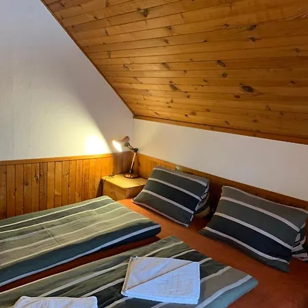Jezevec Apartman *